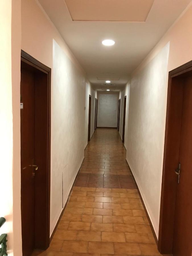 Hotel Amico Fritz リヴォルノ エクステリア 写真
